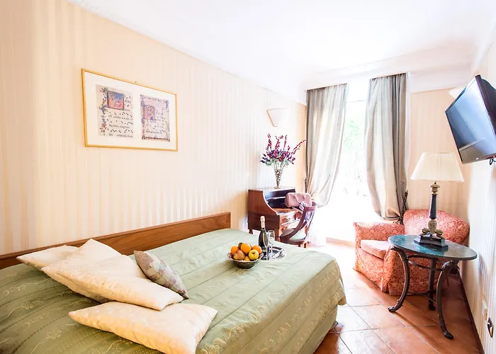 Cecil Hotel Rome